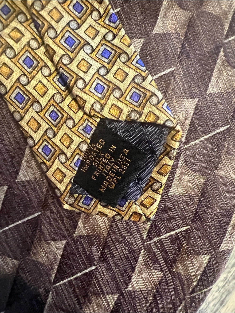 Set of 4 Men's Brown and Gold Patterned Silk Ties - Classic Geometric Designs. - Picture 5 of 8